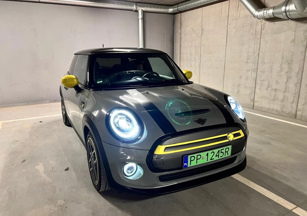 MINI Cooper cena 72900 przebieg: 61500, rok produkcji 2020 z Piła małe 436